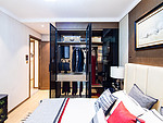 99平米轻奢风格三室卧室装修效果图，衣柜创意设计图