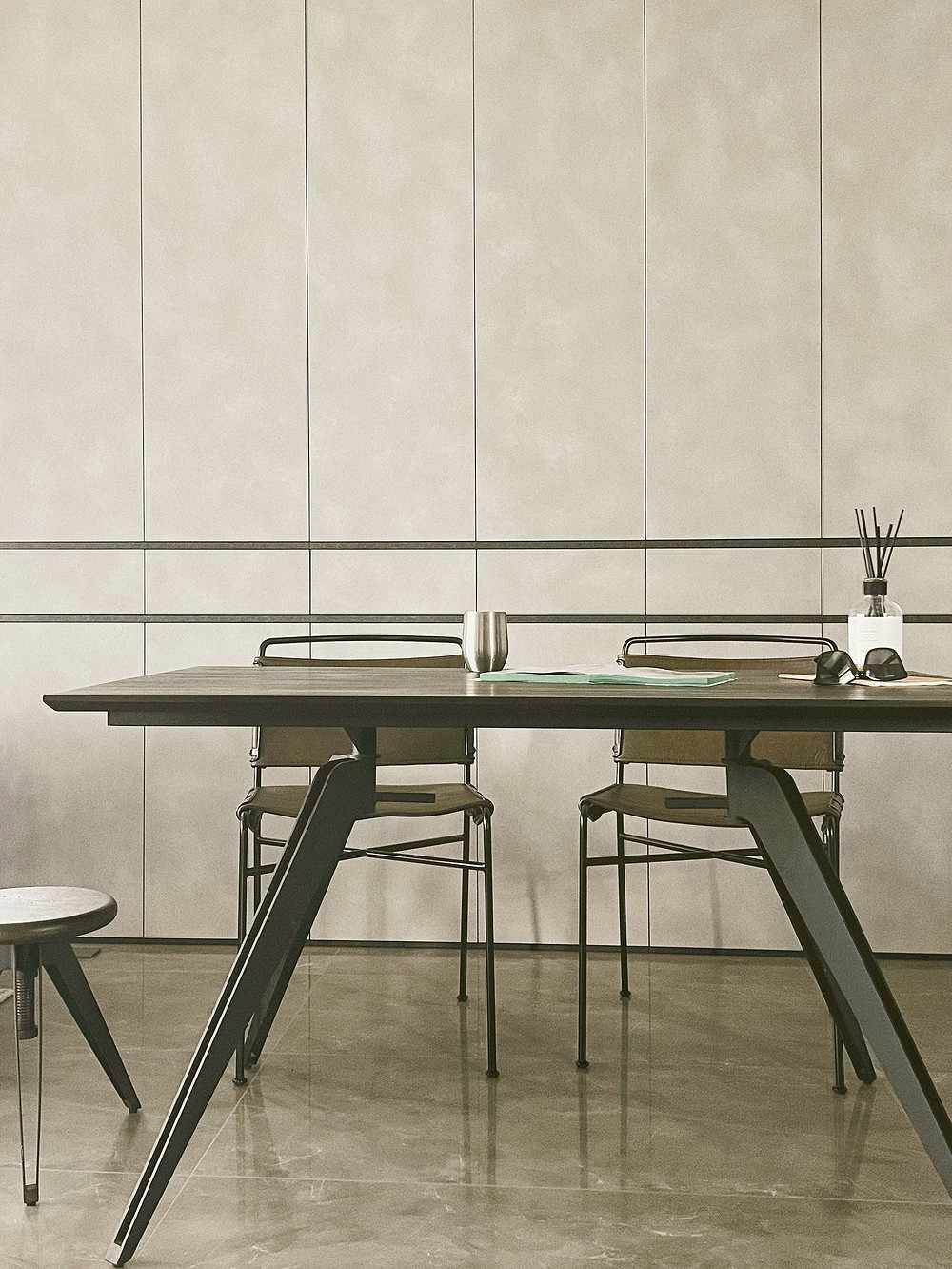 78平米轻奢风格三室餐厅装修效果图，餐桌创意设计图