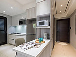 63平米混搭风格三室厨房装修效果图，橱柜创意设计图