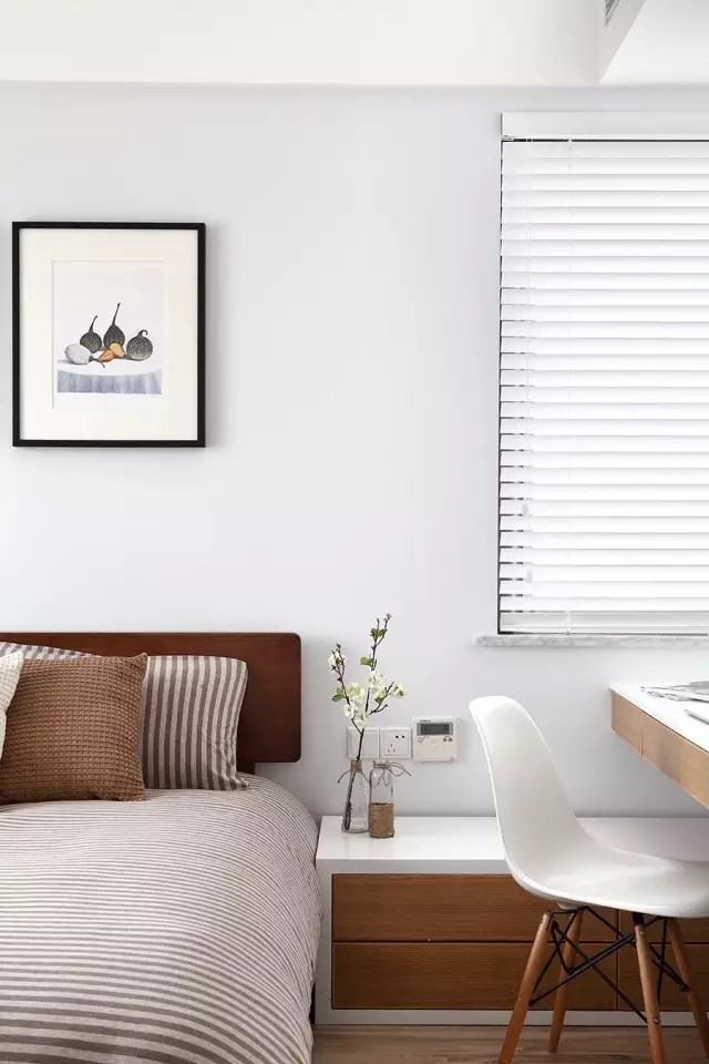 110平米现代简约风三室卧室装修效果图，照片墙创意设计图