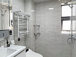 127平米轻奢风格三室卫生间装修效果图，盥洗区创意设计图