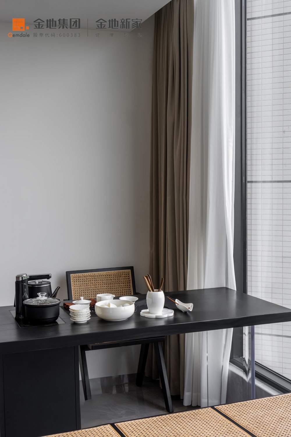 125平米现代简约风三室茶室装修效果图，电视墙创意设计图