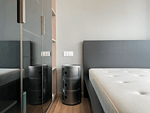 96平米现代简约风二室卧室装修效果图，衣柜创意设计图